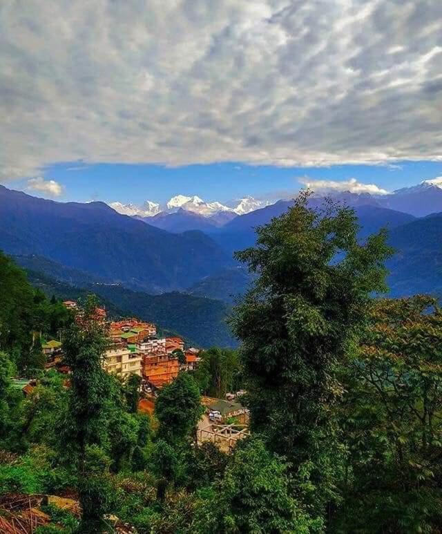 Hotel Woileem Gangtok Exteriör bild